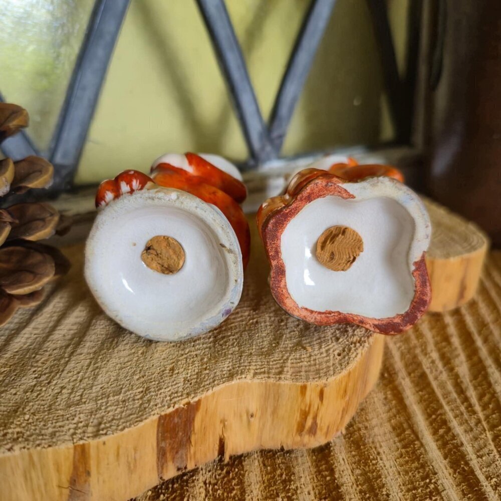 Vintage Elf Salt & Pepper Shakers - Picture 7 of 7